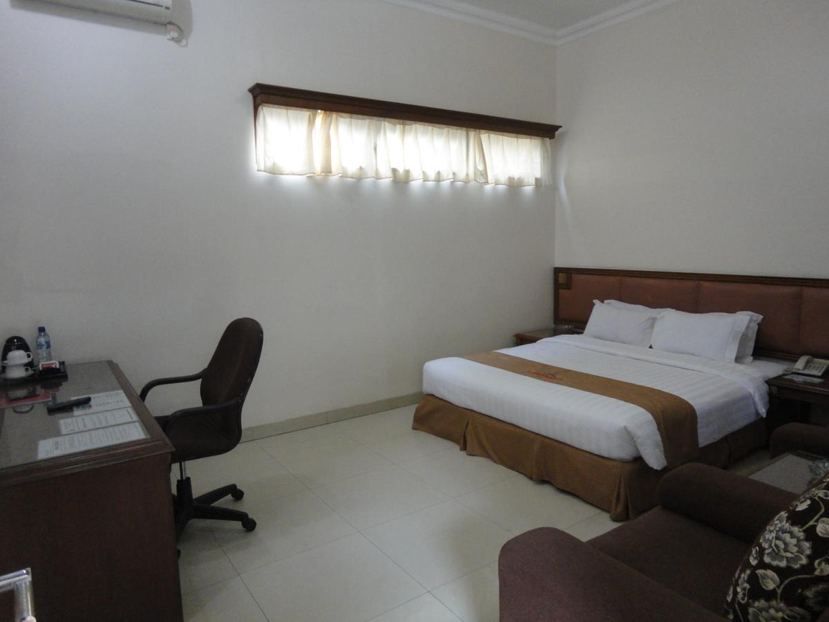 Langensari Hotel Cirebon Zewnętrze zdjęcie