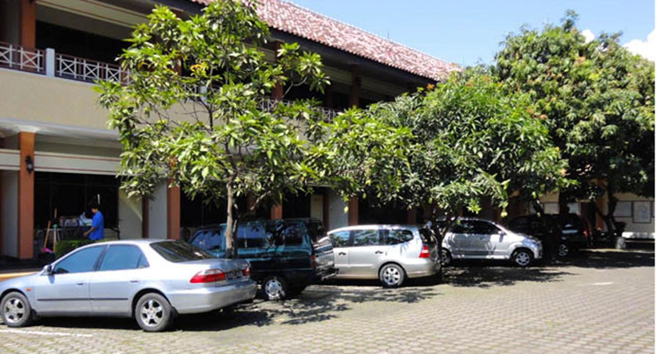 Langensari Hotel Cirebon Zewnętrze zdjęcie